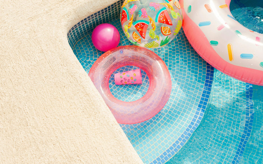 ¿Influye el cloro de la piscina en nuestra sonrisa?